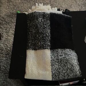 Black and White Checkered Scarf